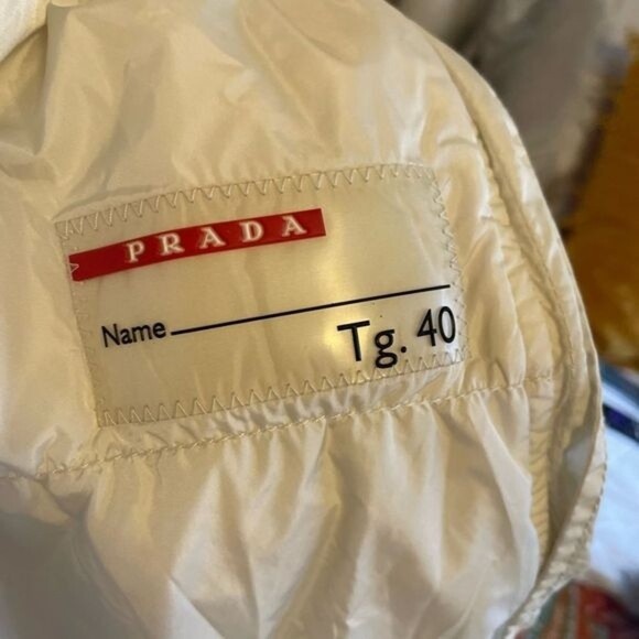 Authentic Prada lightweight off-white puffer jacket s - Picture 6 of 8